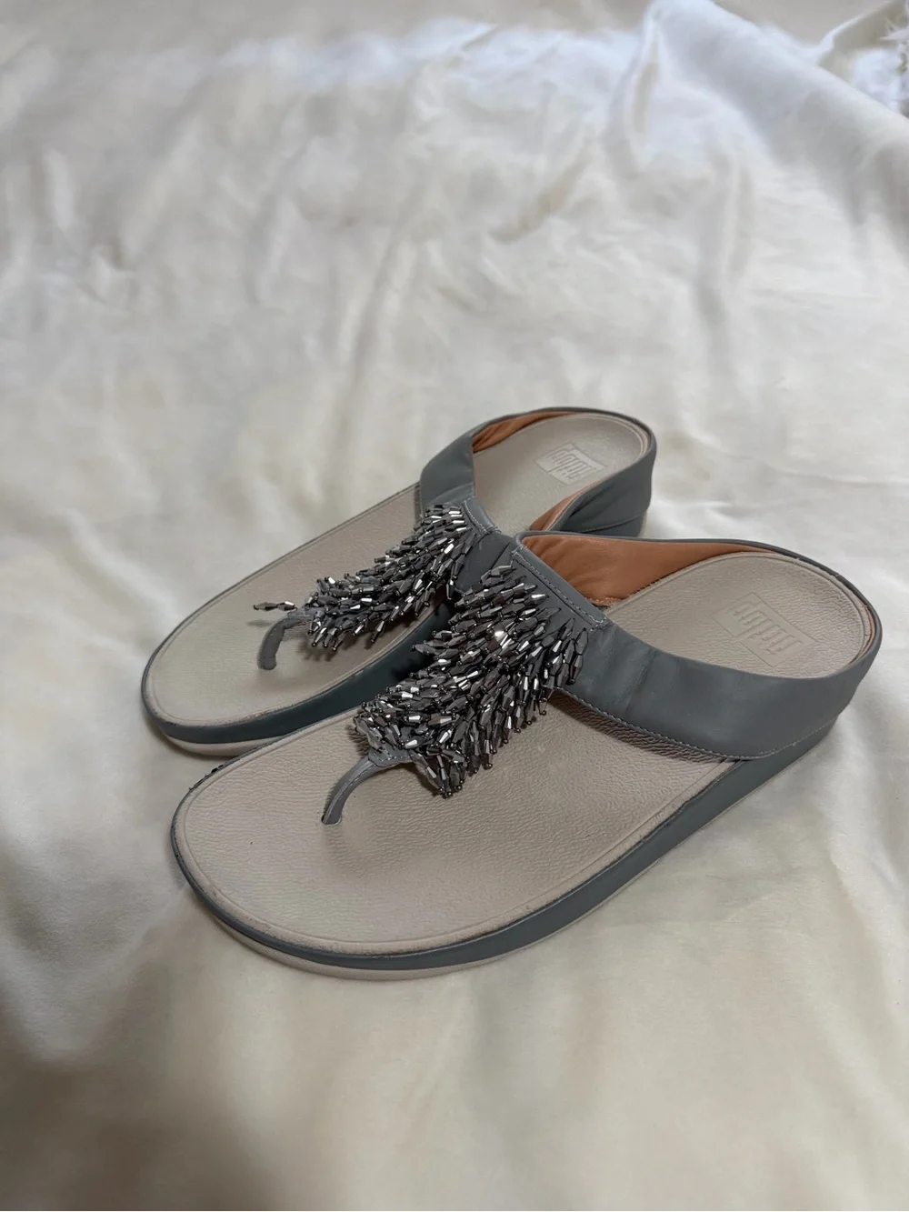 Fitflop Rumba Metallic Beaded Wedge Thong Sandal Women’s 7